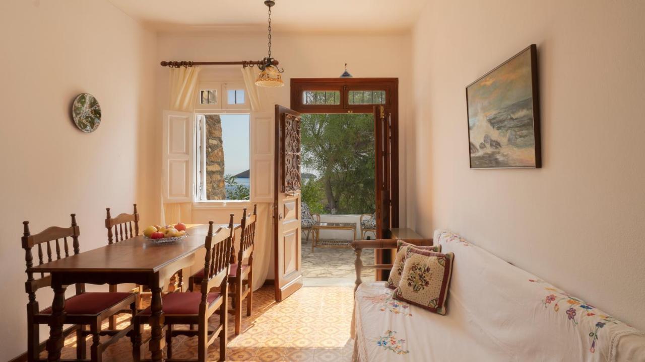 Ivi Beach Front Villa, Leros Vromolithos Exterior foto