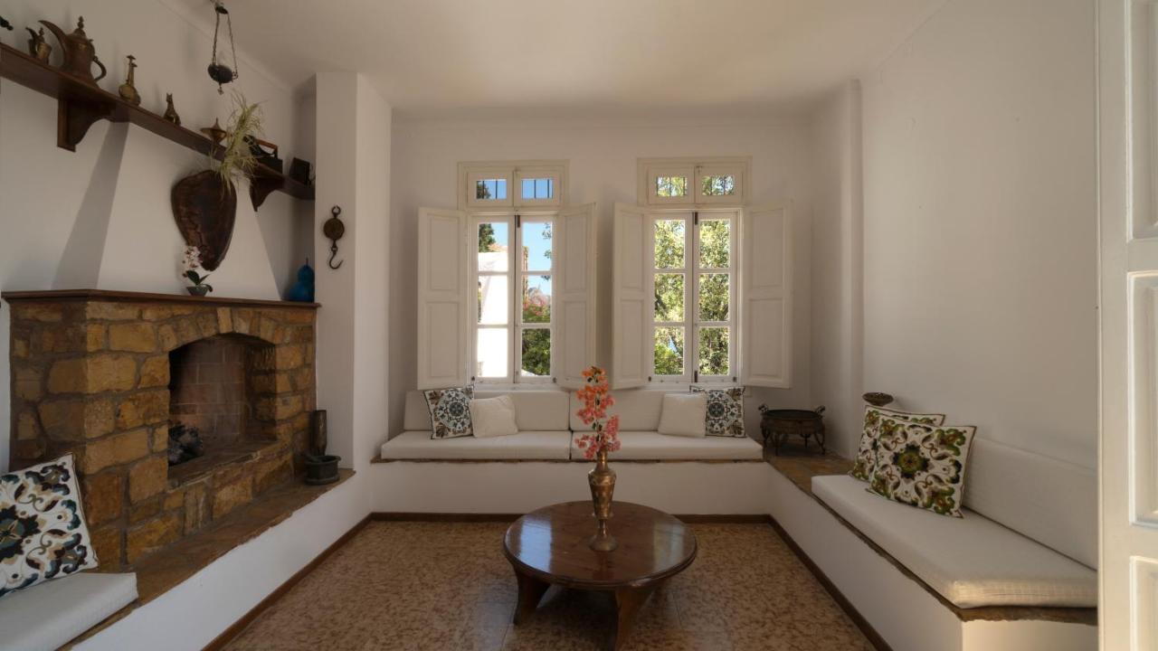 Ivi Beach Front Villa, Leros Vromolithos Exterior foto